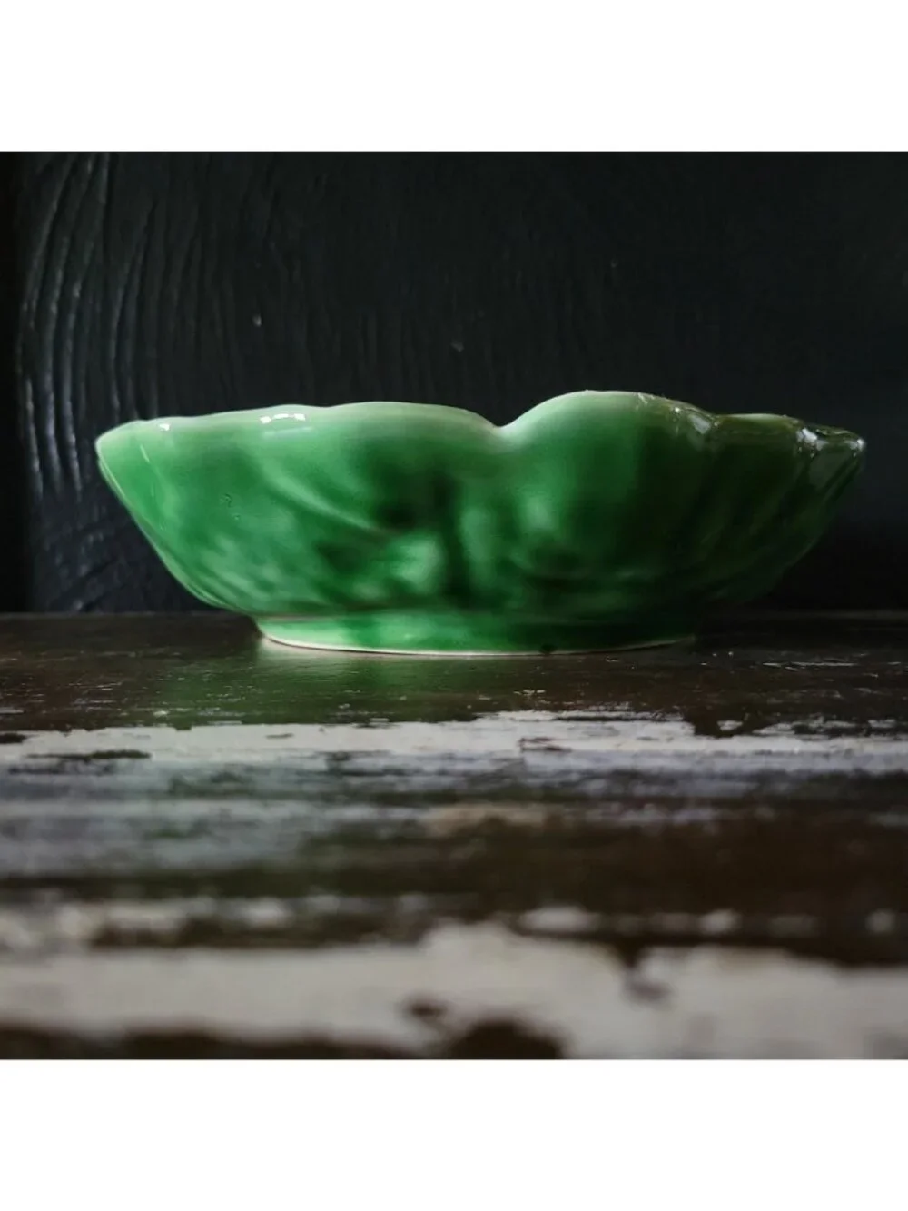 Olfaire Caldas Portugal Cabbage Serving Bowl Green Majolica Leaf Bowl 8.625